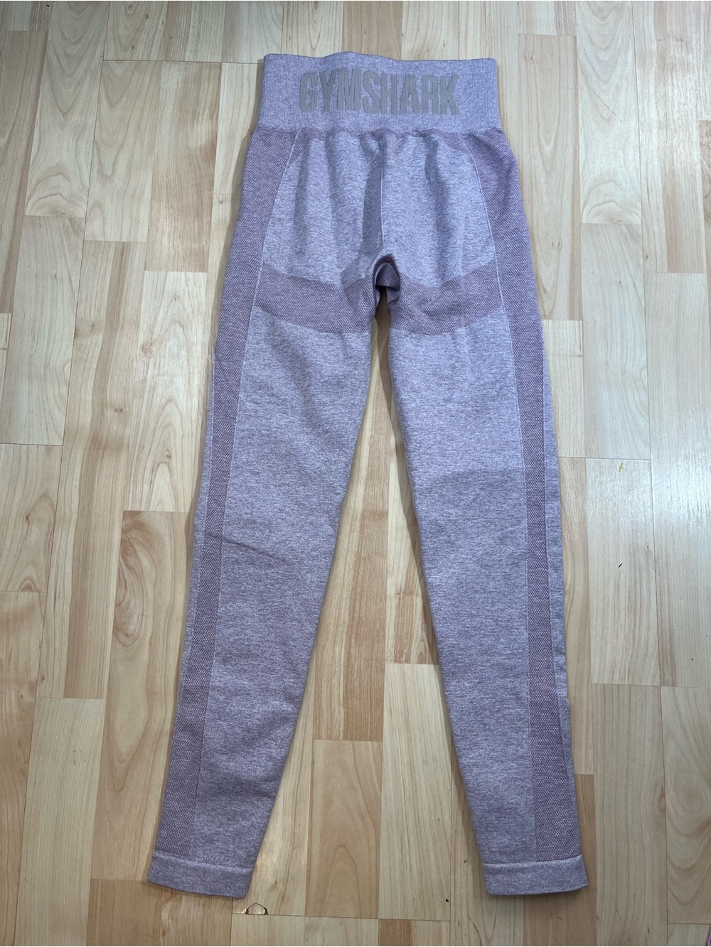 Gymshark Flex Leggings featuring a ribbed waistband with the brand logo Small